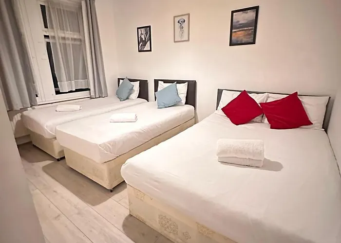 Lovely 2 Bed Flat 2 Floor Miles